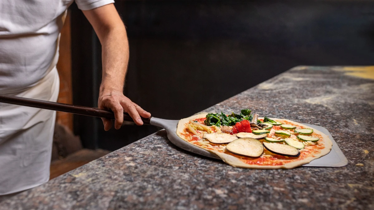 Tehnološki tok u piceriji – pravilna organizacija profesionalne kuhinje